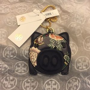 tory burch pig keychain